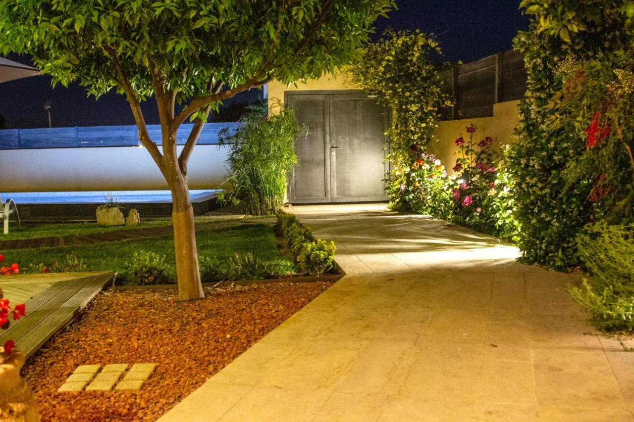 Lida Garden Villa Anavyssos Exteriör bild
